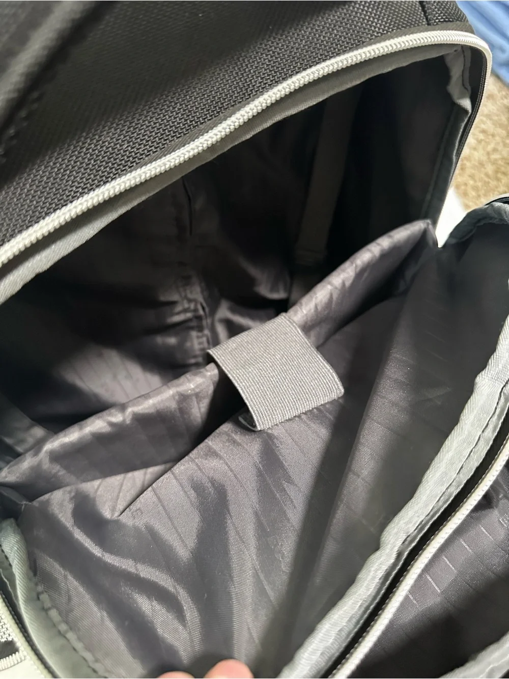 🚗 Eco Style Tech Executive Rolling Backpack